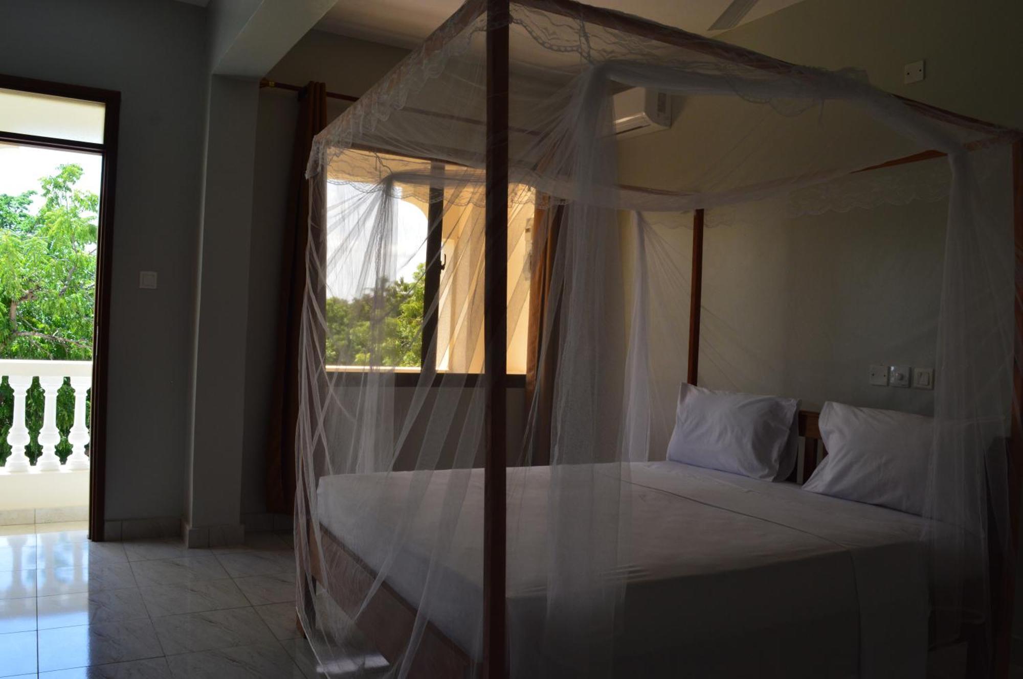 Hotel Tiffany Mombasa Exterior foto