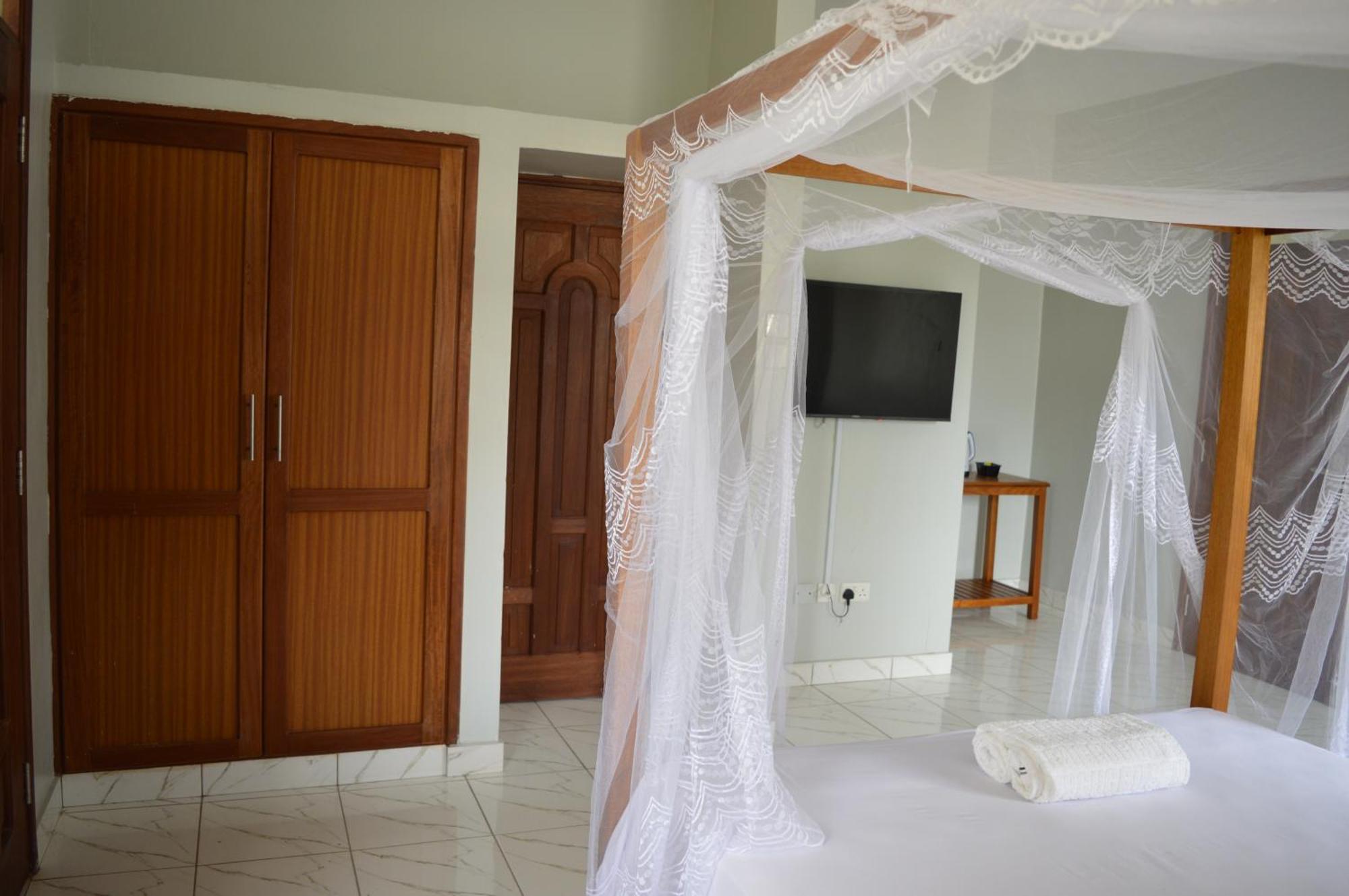 Hotel Tiffany Mombasa Exterior foto