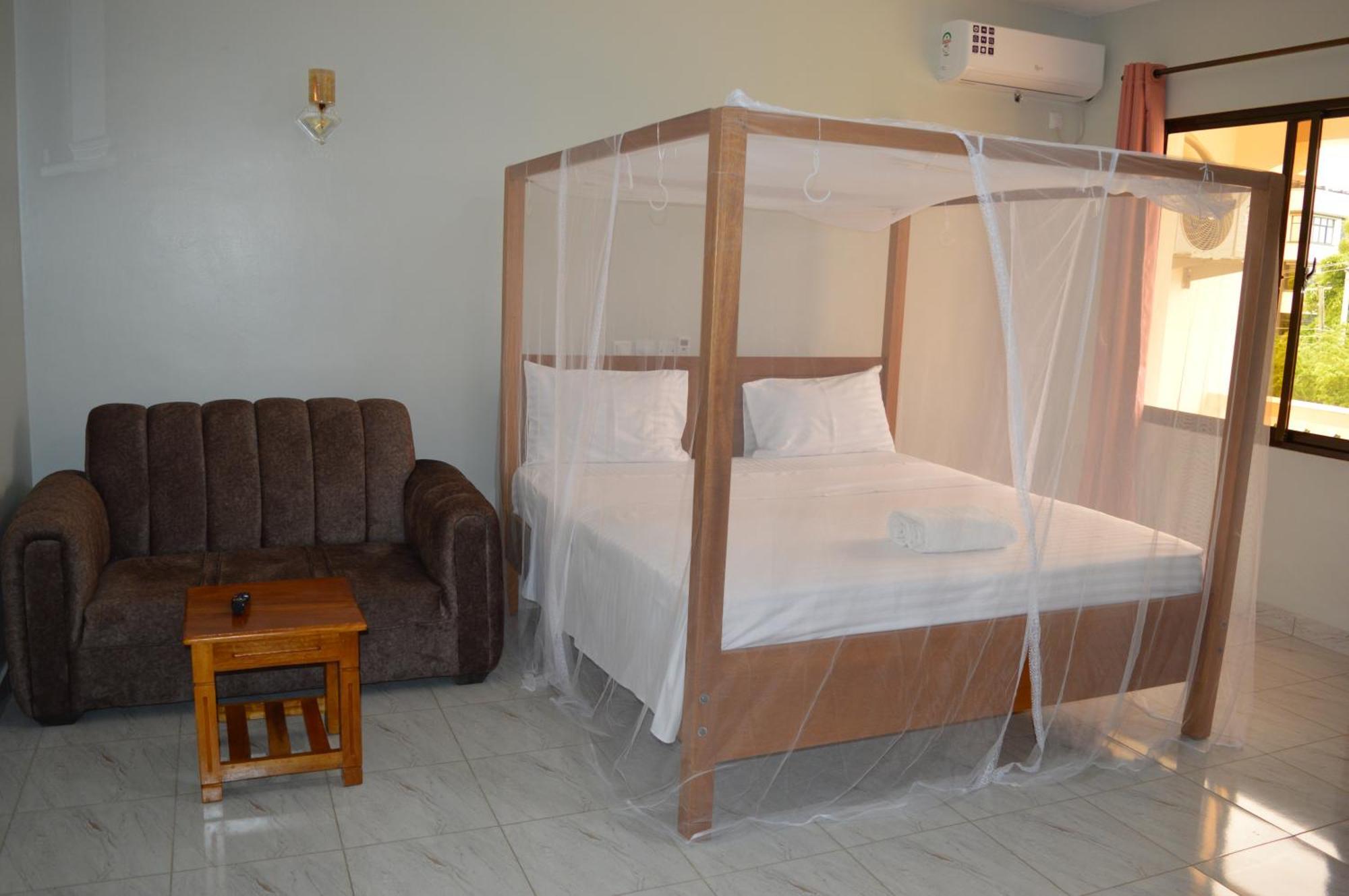 Hotel Tiffany Mombasa Exterior foto