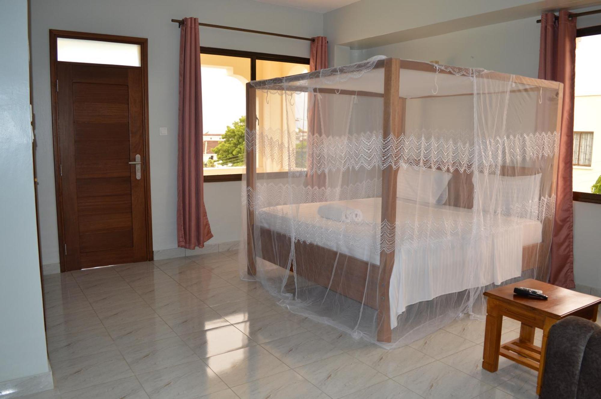 Hotel Tiffany Mombasa Exterior foto