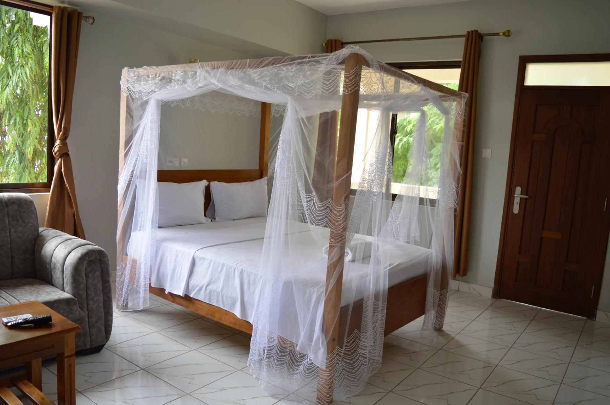 Hotel Tiffany Mombasa Exterior foto